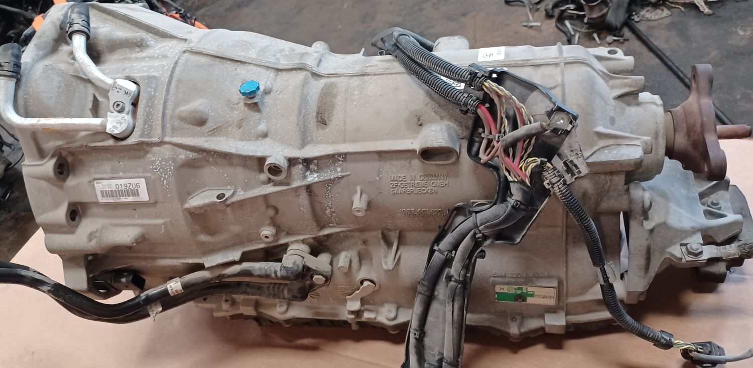 BMW Gear Box F10,N55 Hybrid-7643925 Good Condition Genuine Used item
