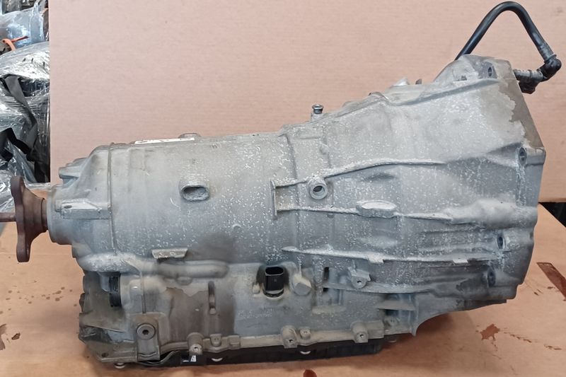 BMW Gear Box Hybrid F02,N55-GA8P70HZ-8606002 Good Quality Genuine Used item