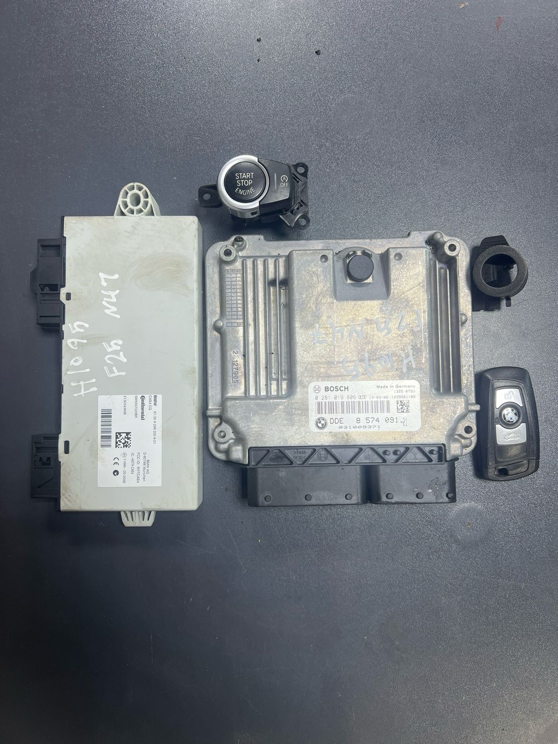 BMW F25 N47N engine control ecu unit set 8574091 Genuine Product used