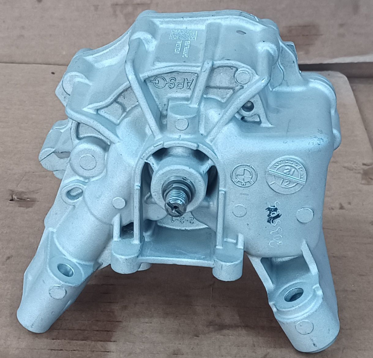 BMW 750li 550i N63,F02 Oil Pump-7612772 Genuine Product Brand New