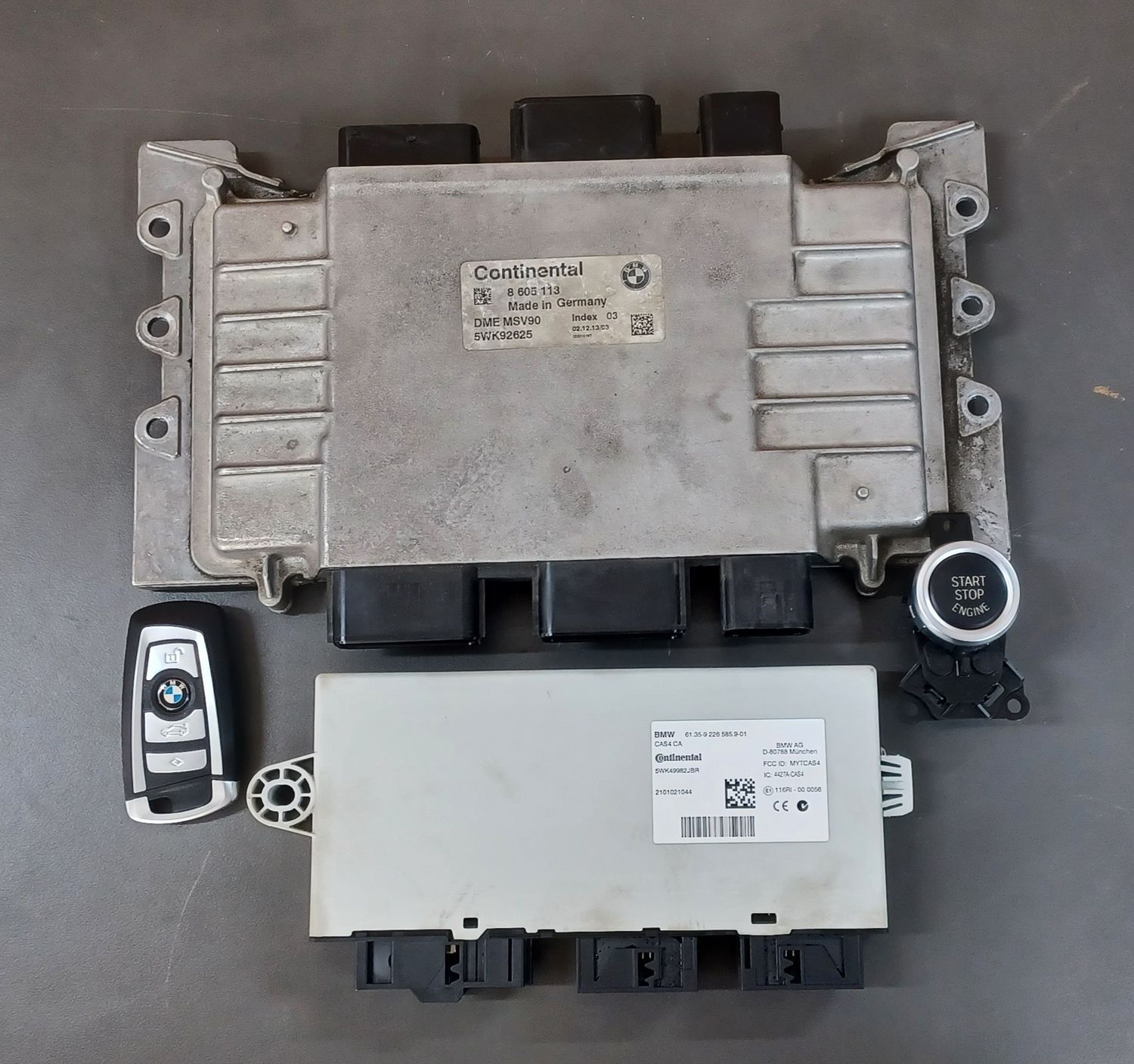 BMW F02,F07,730Li Engine Control Module ECU-DME-8605113 Good Condition Genuine item used