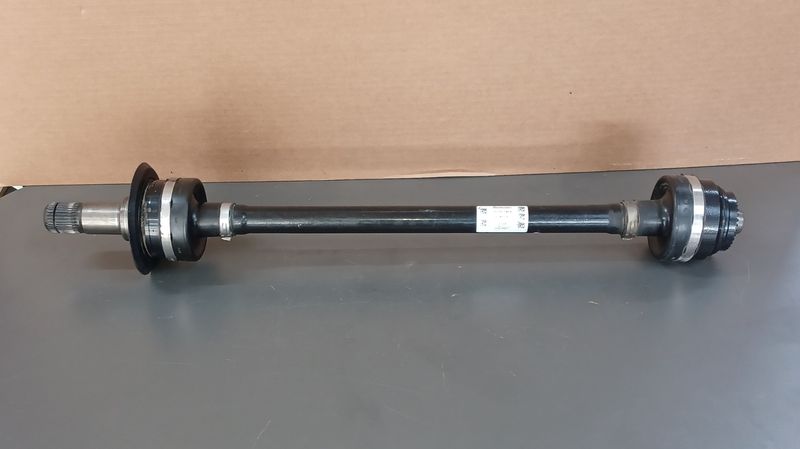 BMW X5,G05 Out put Drive Shaft Rear Left Side 8487511 Good Quality Genuine Used item