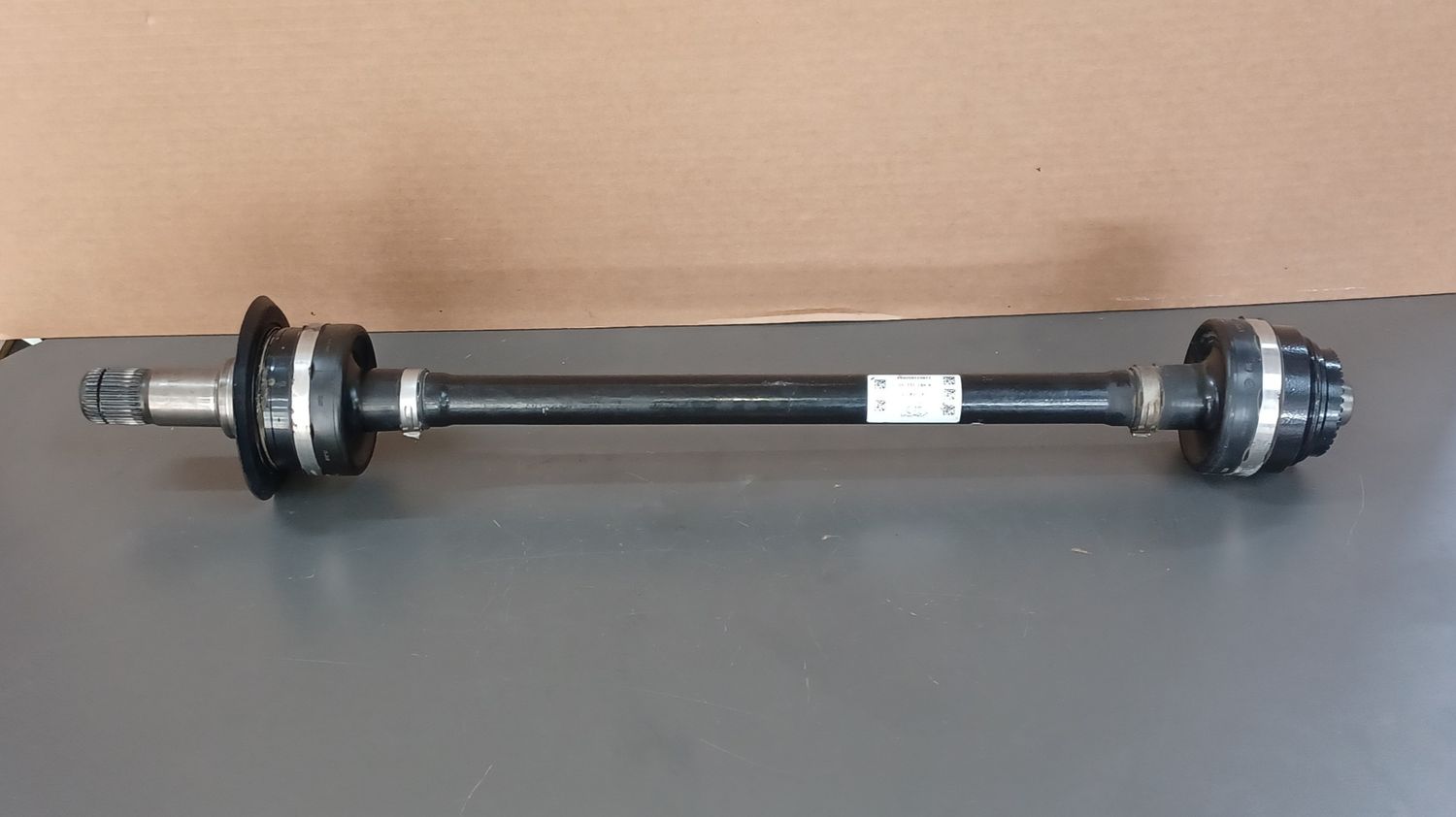 BMW X5,G05 Out put Drive Shaft Rear Left Side 8487511 Good Quality Genuine Used item