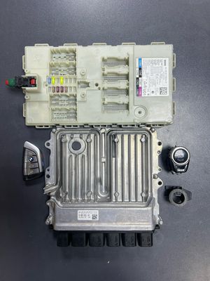 BMW 530i B48 G31 2018 engine control ecu unit set 9485816 Genuine Product used BMW 530i B48 G31 2018 engine control ecu unit set 9485816 Genuine Product used