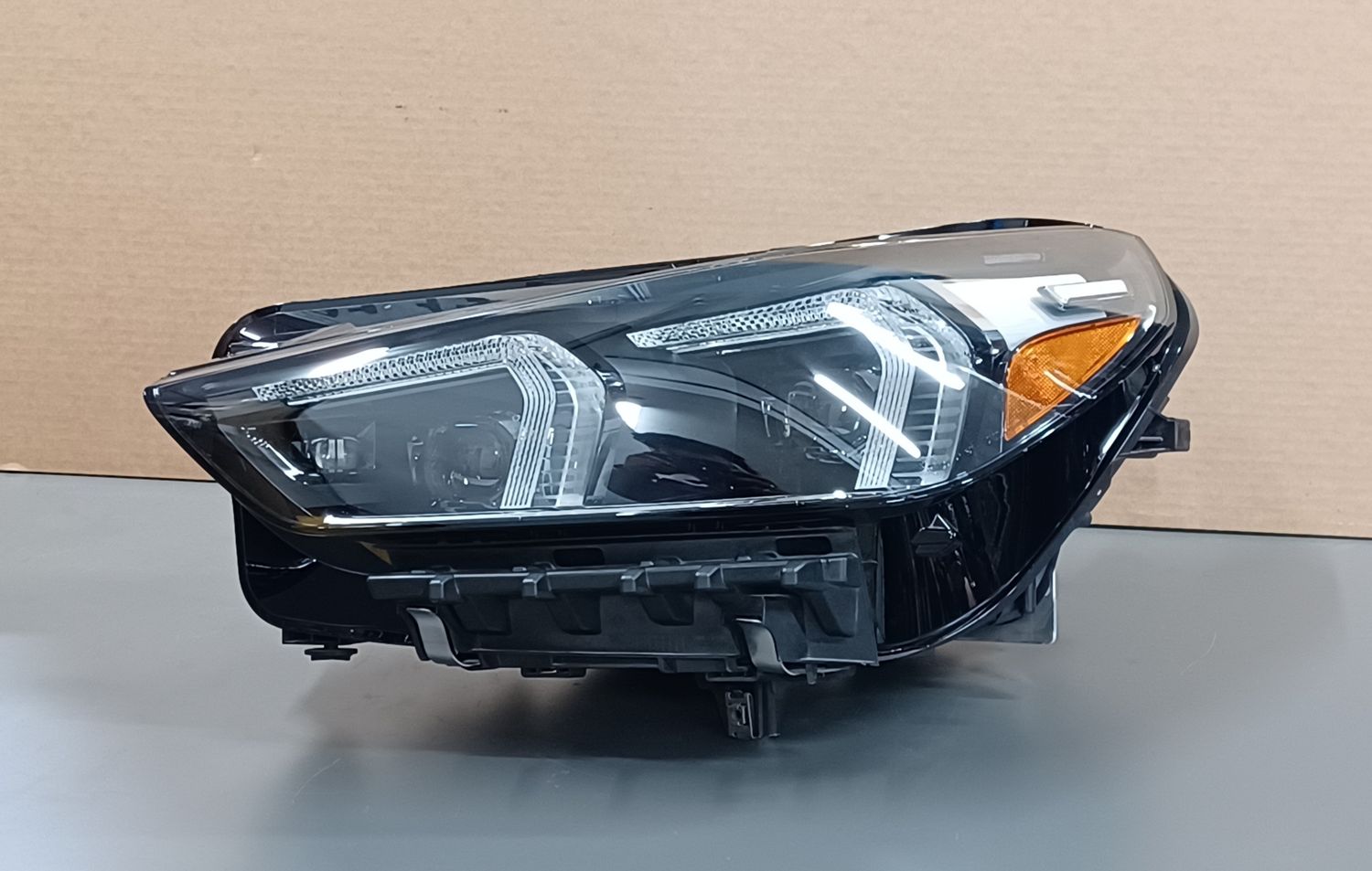 BMW X1,U11 Head Light LED Left Side 5A9A233 Genuine Brand New product