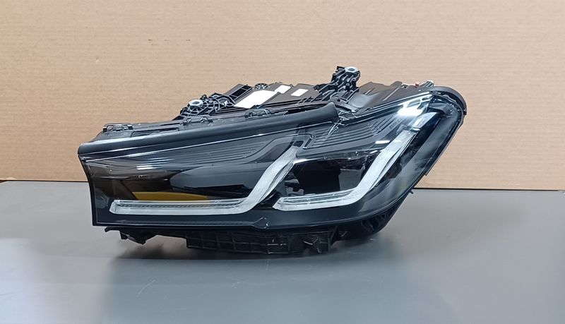 BMW G30 Head Light LED Left Side 5A388E7 Genuine Brand Used product