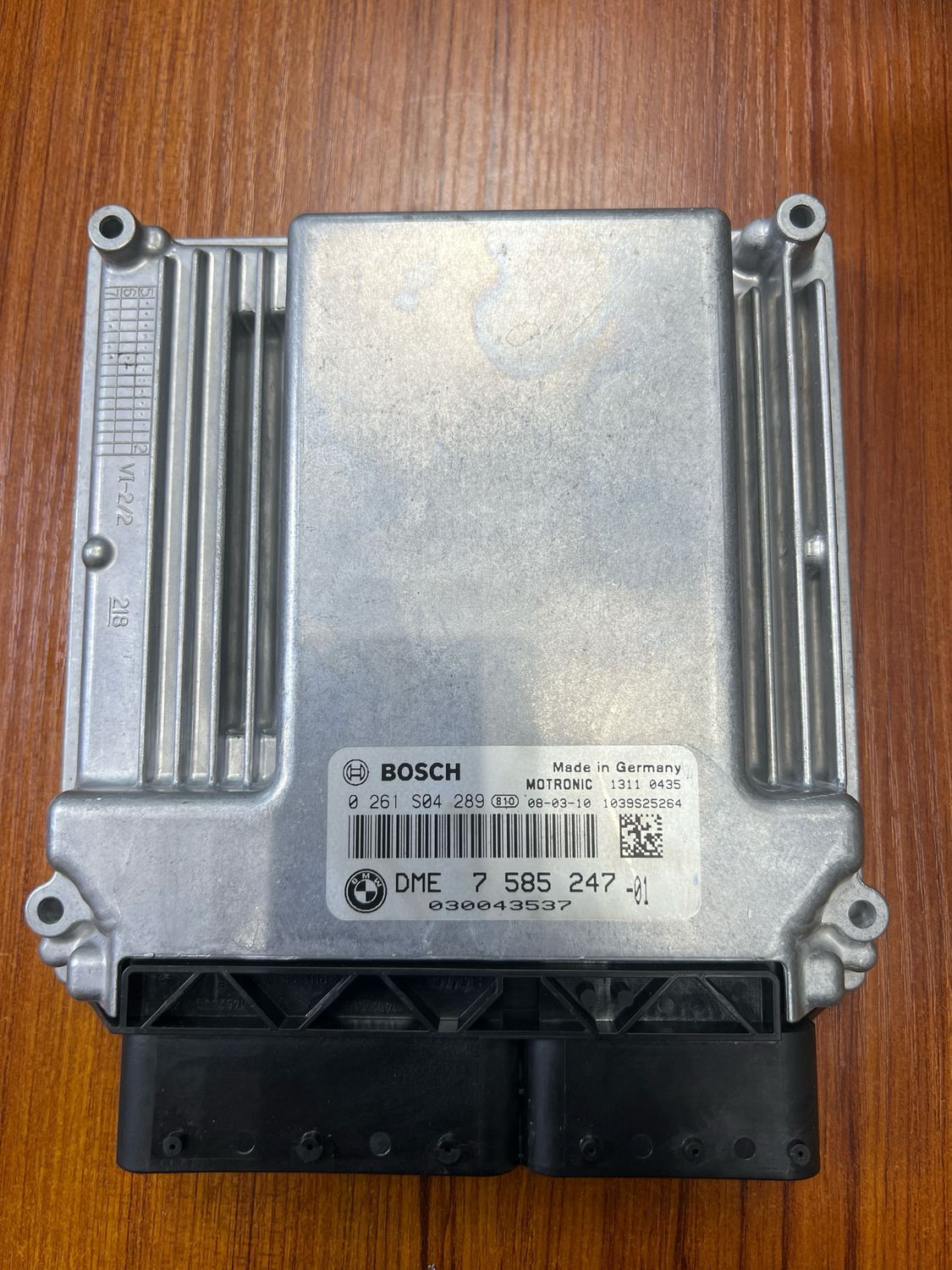 BMW 3 series E90 E91 E92 N46 engine control ecu unit module DME 7585247