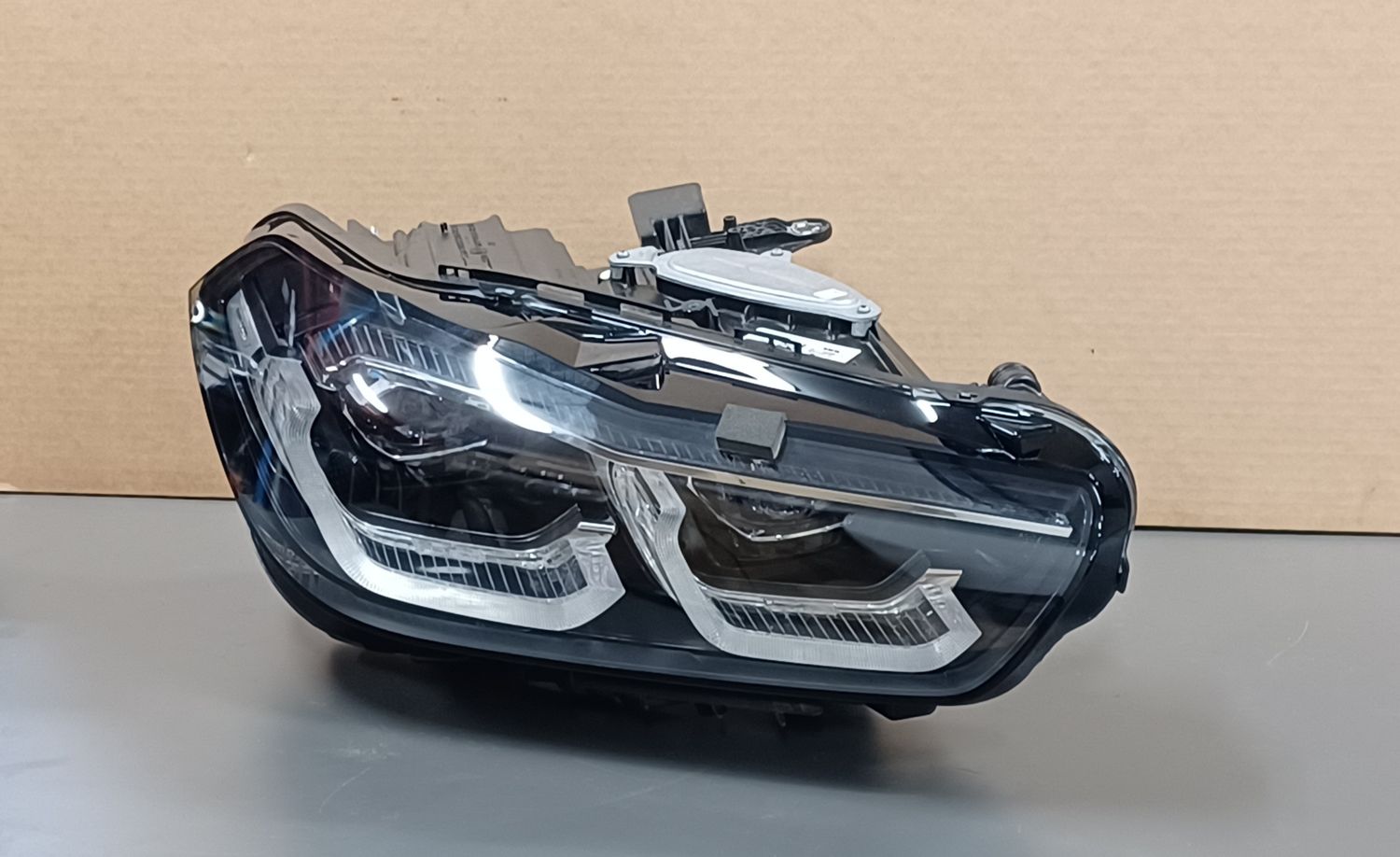 BMW X2,F39 LCi Head Light LED Right Side 5A29E96 Genuine Product used item