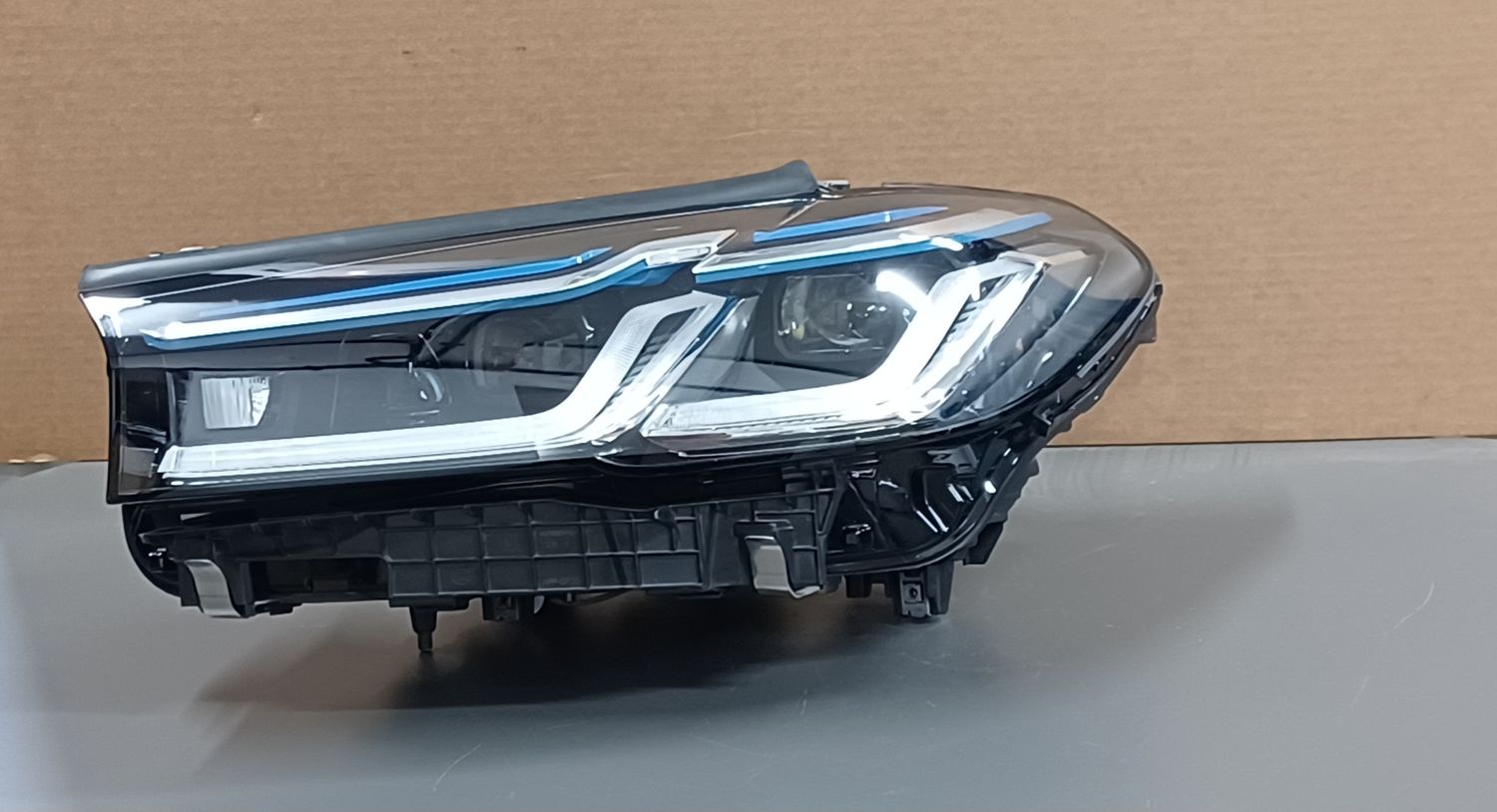 BMW G30 Head Light Laser Left Side 5A38917  Genuine Product used item