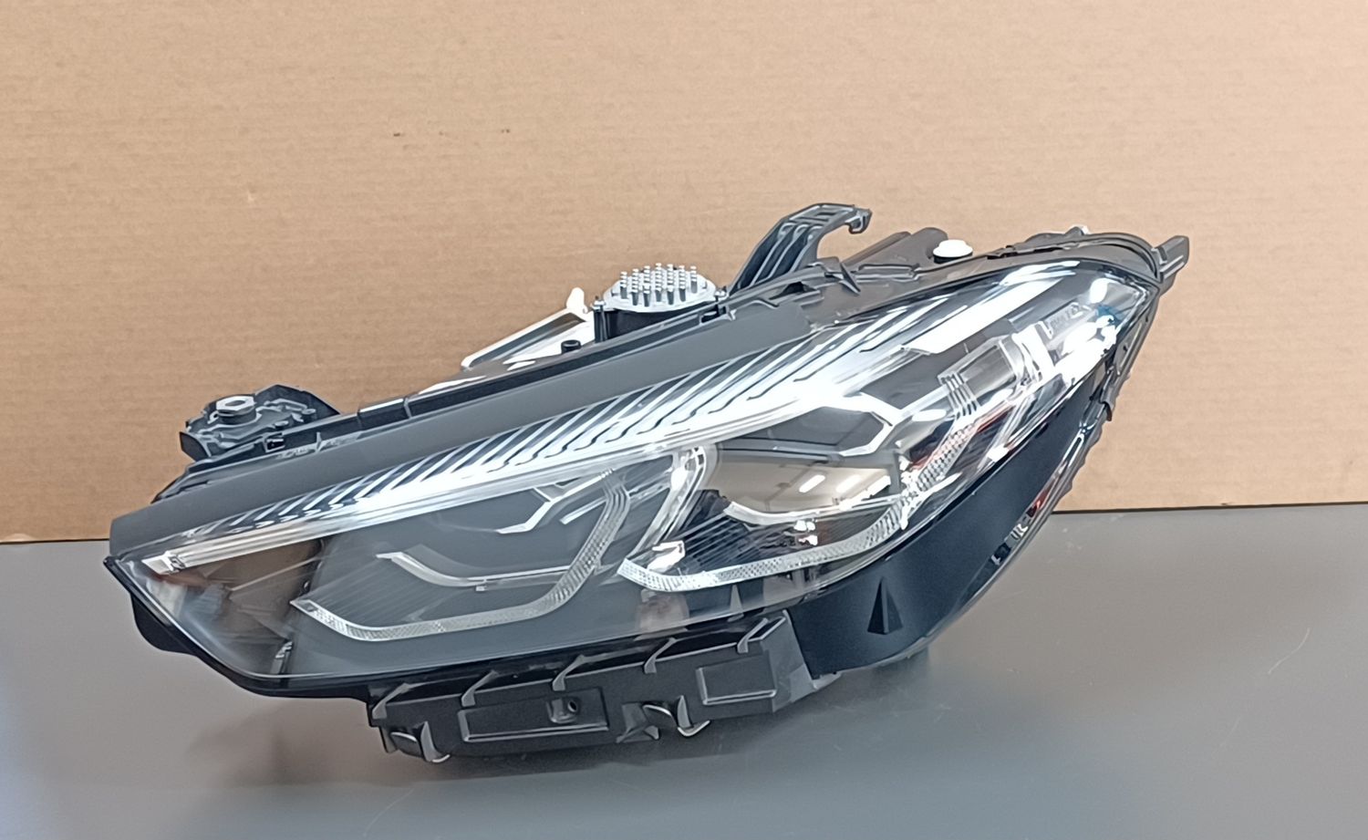 BMW G14,F93,G15 Head Light LED Left Side 8739583 Genuine Product Brand new item