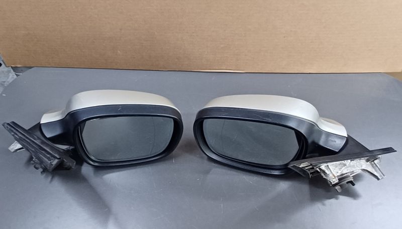 BMW F25 Side Mirror Left & Right Pair Ivory colour Foldable type with Camera Genuine Product used item