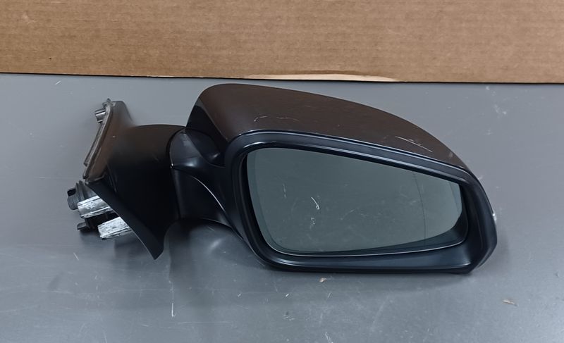 BMW F01 Side Mirror Right Side Black Foldable Type With camera Genuine Product used