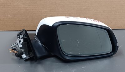 BMW F30 Side Mirror Right Side White Colour Foldable Type Genuine Product used