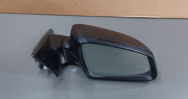 BMW F10 Side Mirror Right Side Black Colour Foldable Type Genuine Product Used