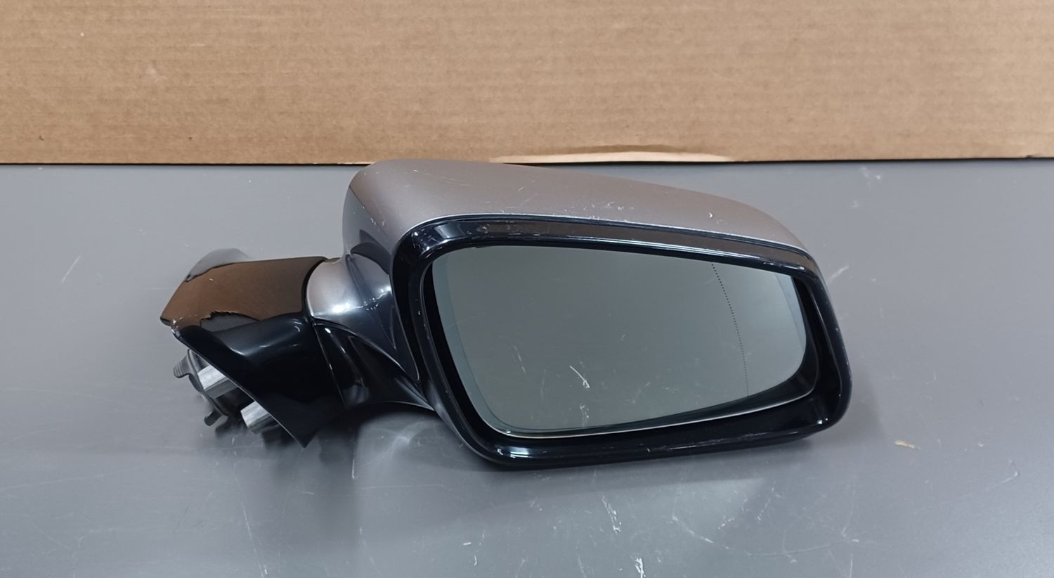 BMW F06 Side Mirror Right Side Grey Colour Foldable Type Genuine Product used