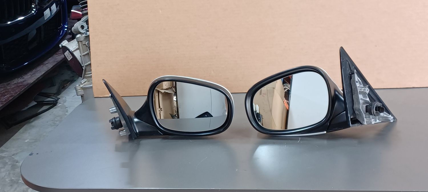 BMW E90 ,325i,320i,330i,328i,-2008 to 2010-Side Mirror Left & Right Pair Silver Colour Foldable Type Genuine Product used