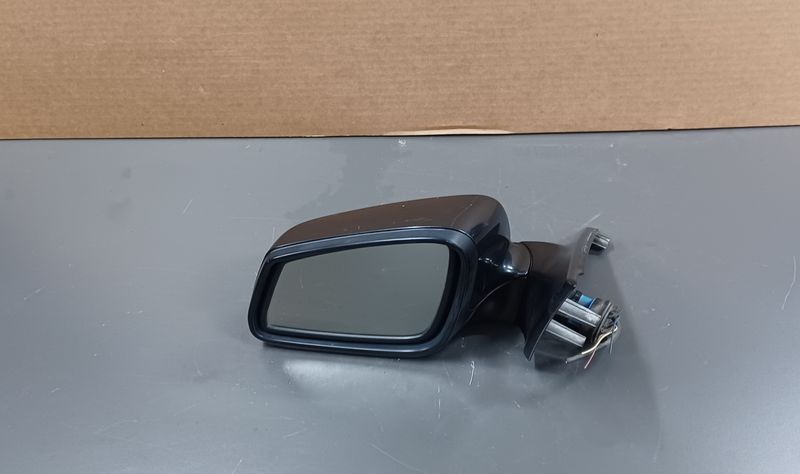 VMW F01 Side Mirror Left Side Grey Colour Foldable Type With camera Genuine Product Used Item