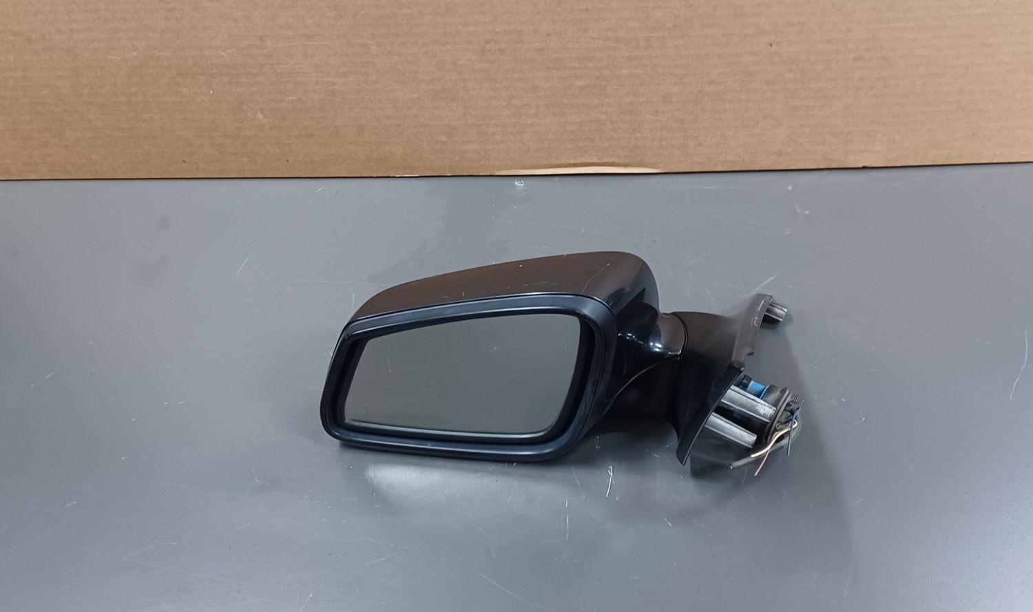 VMW F01 Side Mirror Left Side Grey Colour Foldable Type With camera Genuine Product Used Item