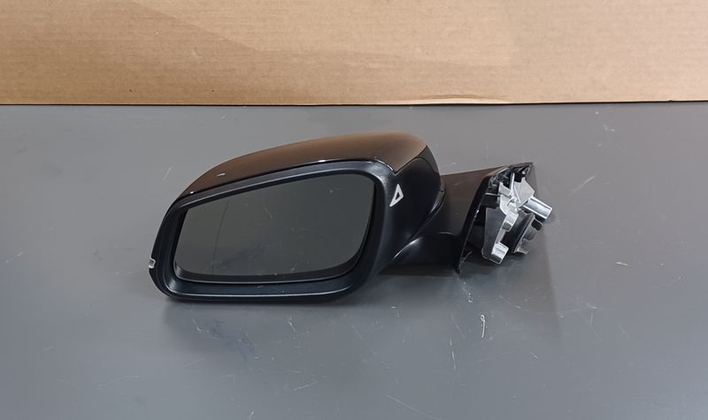 BMW F10 Side Mirror Left Side Black Colour Foldable Type with signal Light and Radar system Genuine Product Used