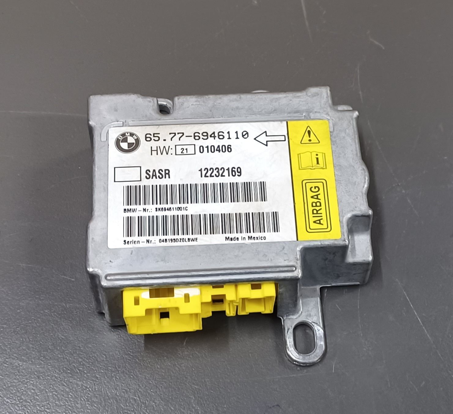BMW E65,E66 Air Bag Control Unit Module 6946110 Genuine Product used