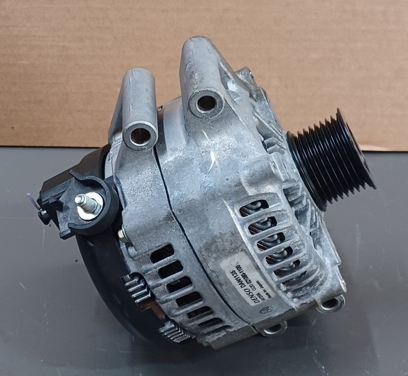 BMW N55,F07,F10,F02 Alternator DENSO DAN1135 Genuine Product Used Item 021080-1100