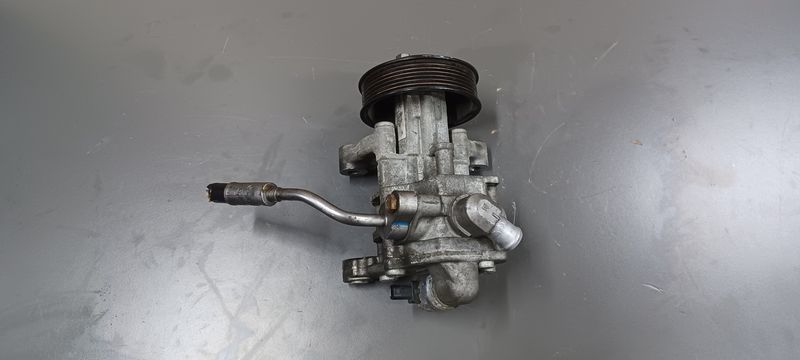 BMW X5,E70 Powr Steering Pump Motor 6796456 Genuine Product used item