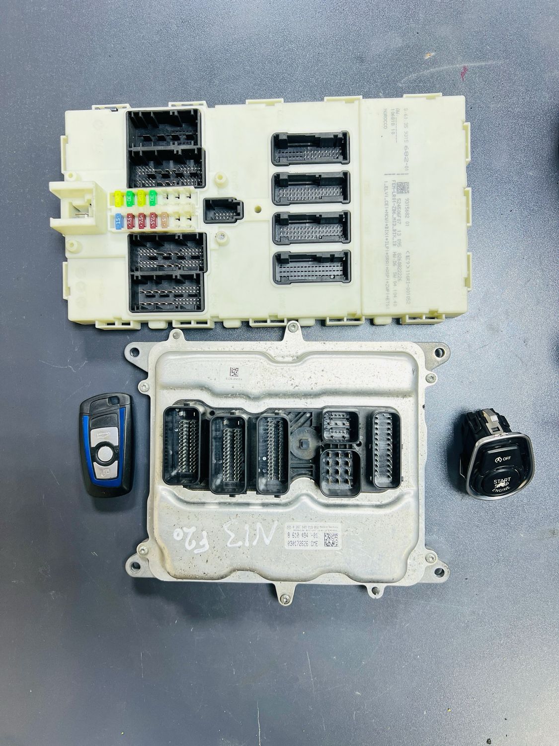 BMW 2010 - 2015 114i 116i 118i F20 N13 ENGINE CONTROL ECU UNIT SET 8610484