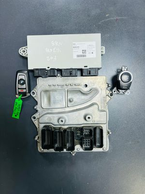 BMW 740i N55 F01 LCI 2015 ENGINE CONTROL ECU UNIT SET DME 8641402