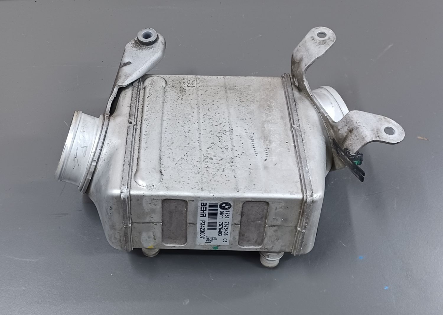 BMW F07 GT,F03 LCi,X6,F16 Intercooler Charge Air Cooler 7575405 Genuine Product Used