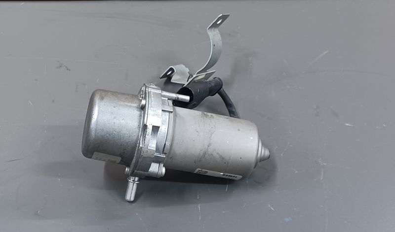 BMW 3 Series,F30 Vacuum Pump 6797749 Genuine Product Used
