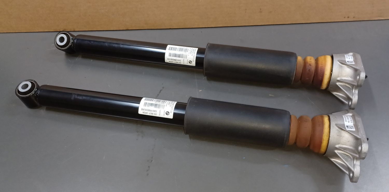 BMW F40,F44 Rear Shock Absorber RHD 6877077 Genuine Product used