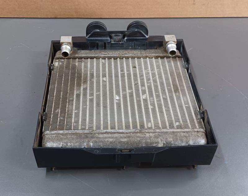 BMW F07 GT,F12 Engine Oil Cooler 7572542 Genuine Product used