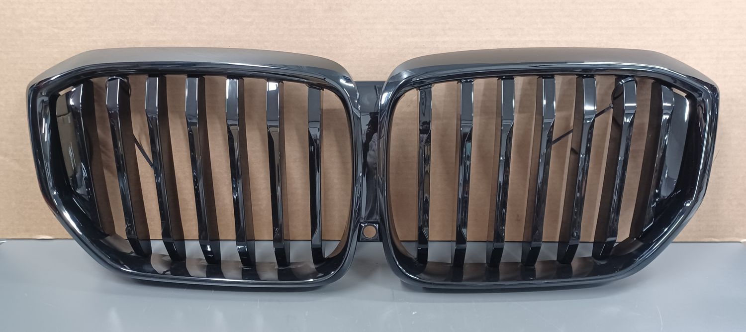 BMW G05 LCi Front Grill Black Color Aftermarket New Product