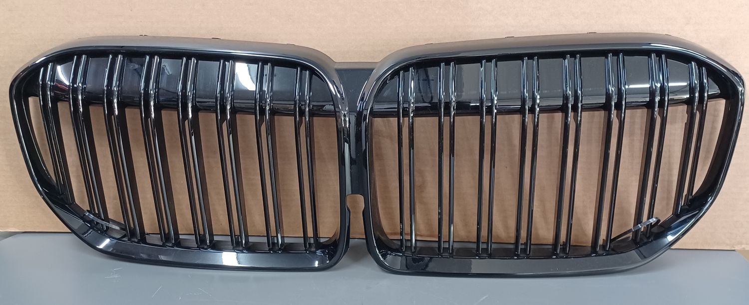 BMW G12 LCi Front Grill Black Color Aftermarket New Product