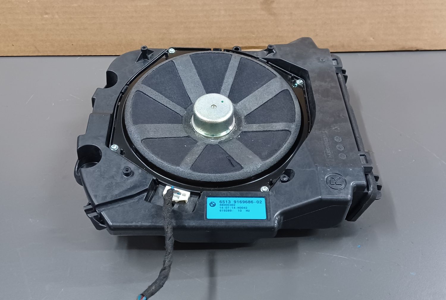 BMW F10, F10 LCi ,F12 Central Bass Right Hifi System 9169686 Genuine Product used