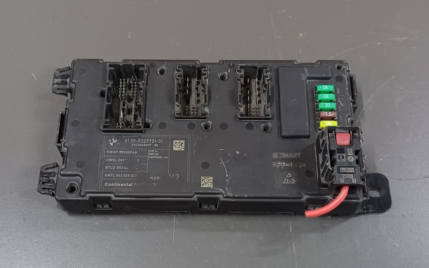 BMW F30,F31,F35 Central Body Control Module 9329701 Genuine Product used