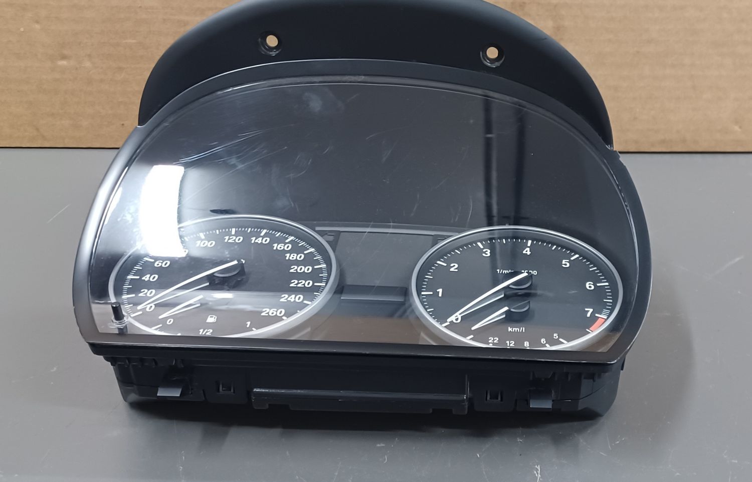 BMW X1 Speedometer instrument cluster 9242344 Genuine Product used