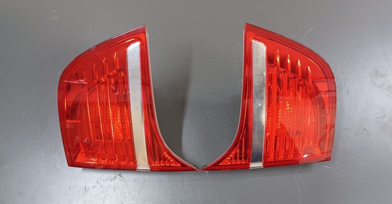 BMW X6 E71 E72 Rear Tail Light in Trunk lid Left and Right Pair 7179987, 7179988 Genuine Product Used