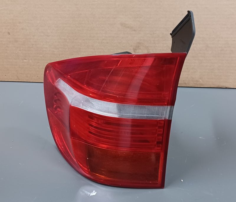 BMW X5 E70 Rear Brake Light in the Side Panel Left Side 7200817 Genuine Product used