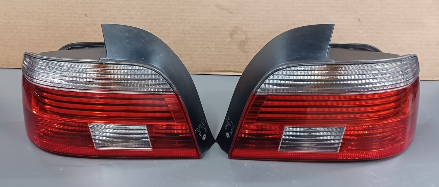 BMW E39 Rear Tail Light Left and Right Pair Genuine Product used
