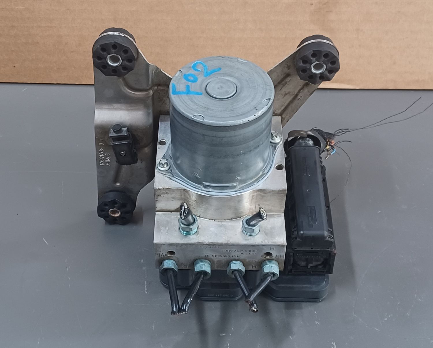BMW F02 F10 ABS Pump and Control Unit 6856846 Genuine Product Used