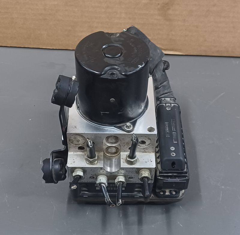 BMW E60 ,E61 ABS Pump and Control Unit 6774679 Genuine Product used