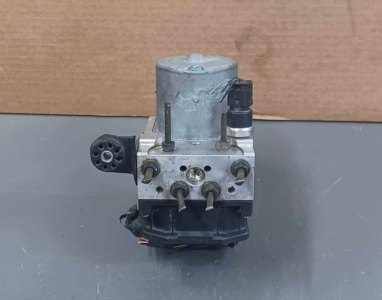 BMW E65,E66 ABS Pump and Control unit 6855553 Genuine Product used