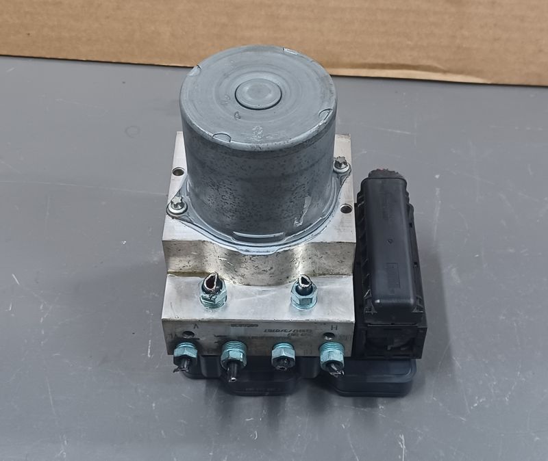 BMW F10 F11 ABS Pump and Control unit 6856841 Genuine Product used