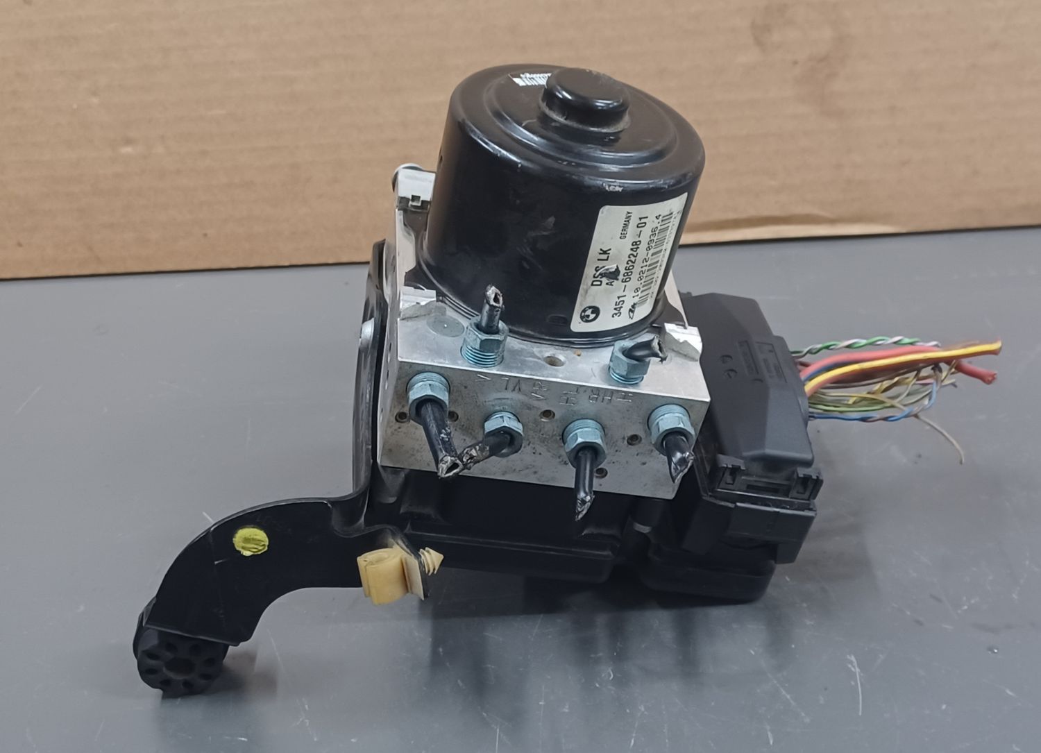 BMW F30,F31 ABS Pump and Control Unit 6862248 Genuine Product used