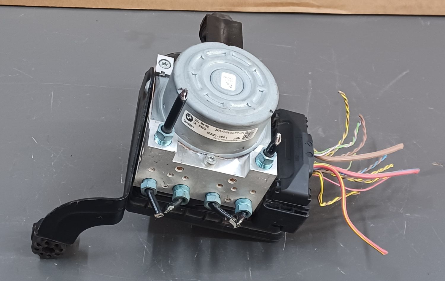 BMW F20 F30 ABS Pump and control unit 6868637 Genuine Product used