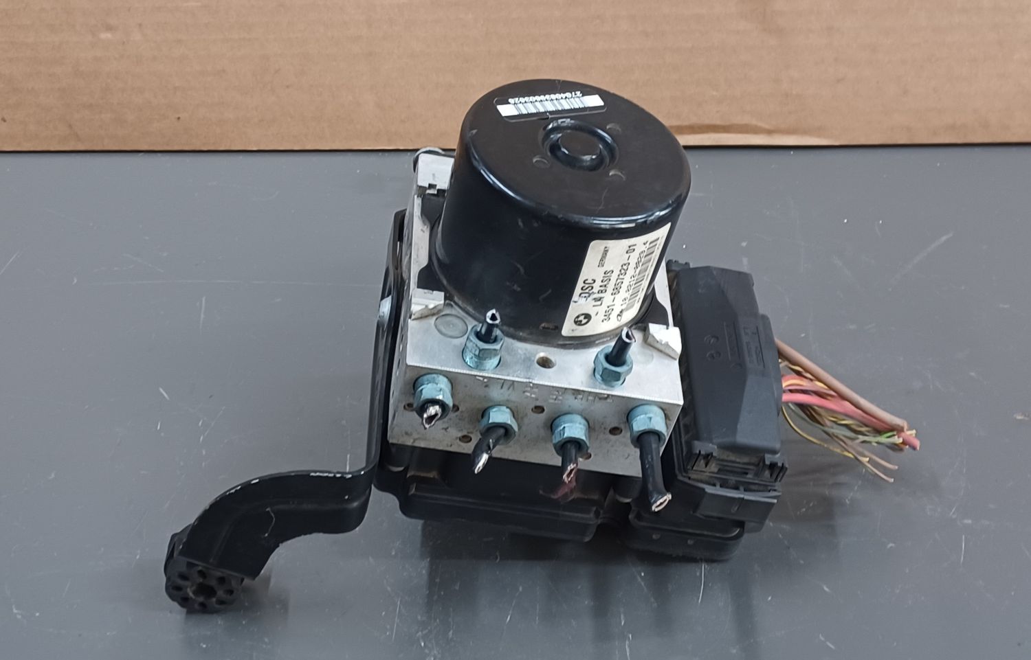 BMW F30 ABS Pump And Control Unit 6857323 Genuine Product used