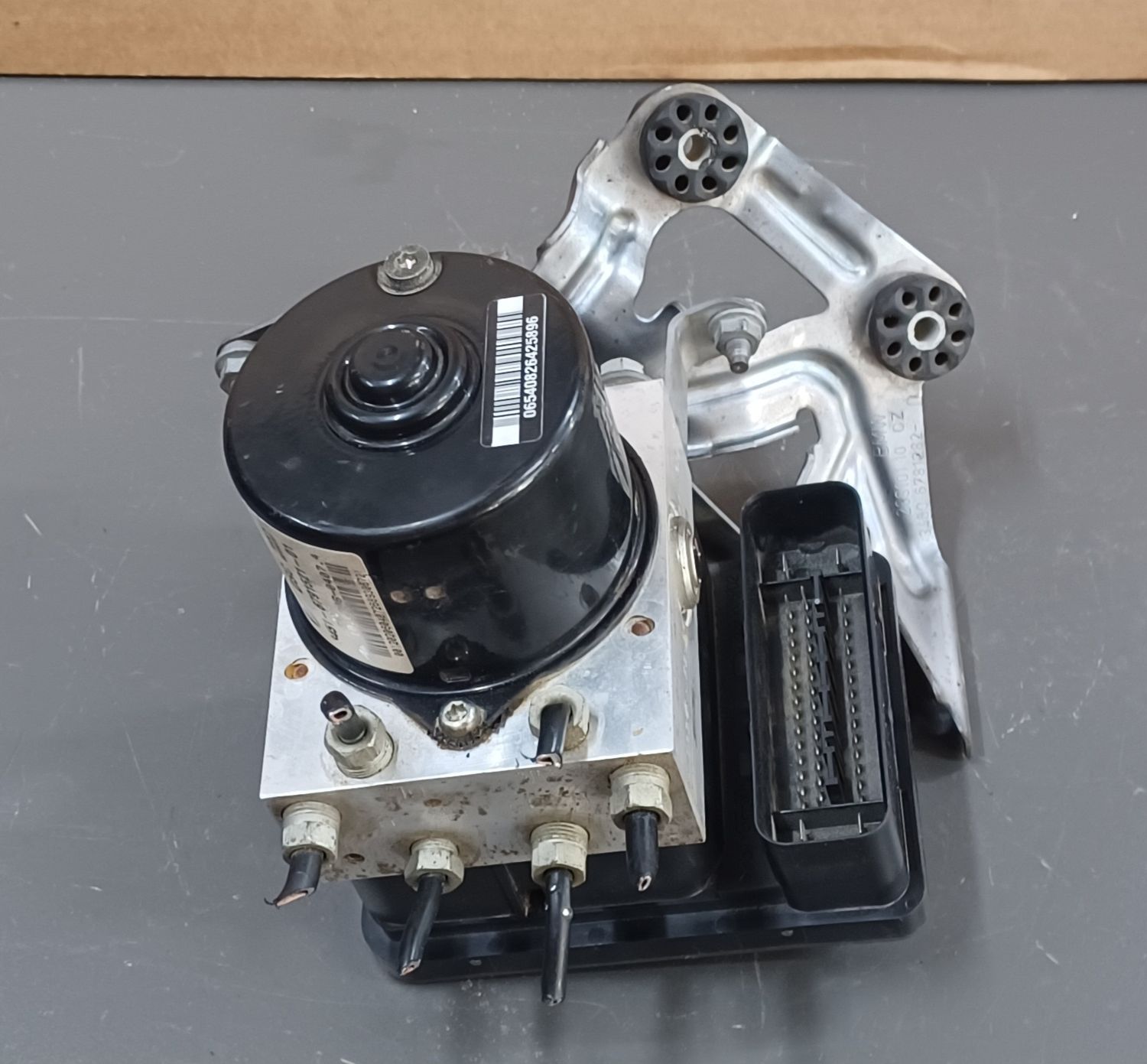 BMW E90 ,E91 ABS Pump and Control unit 6791521 Genuine Product used