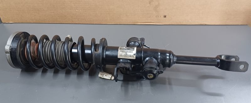 BMW F12,F12 LCi Front Right Side Spring Strut 6863124 Genuine Product used