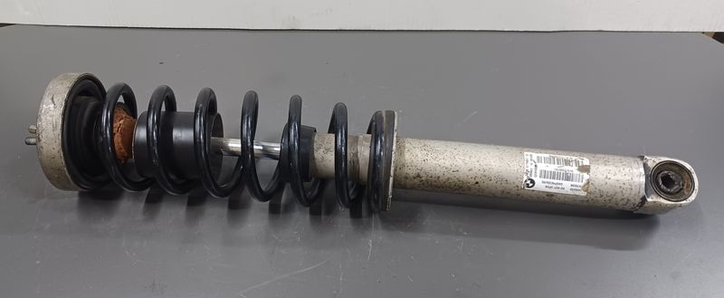 BMW E65,E66 Rear Spring Strut 6770057 Genuine Product used